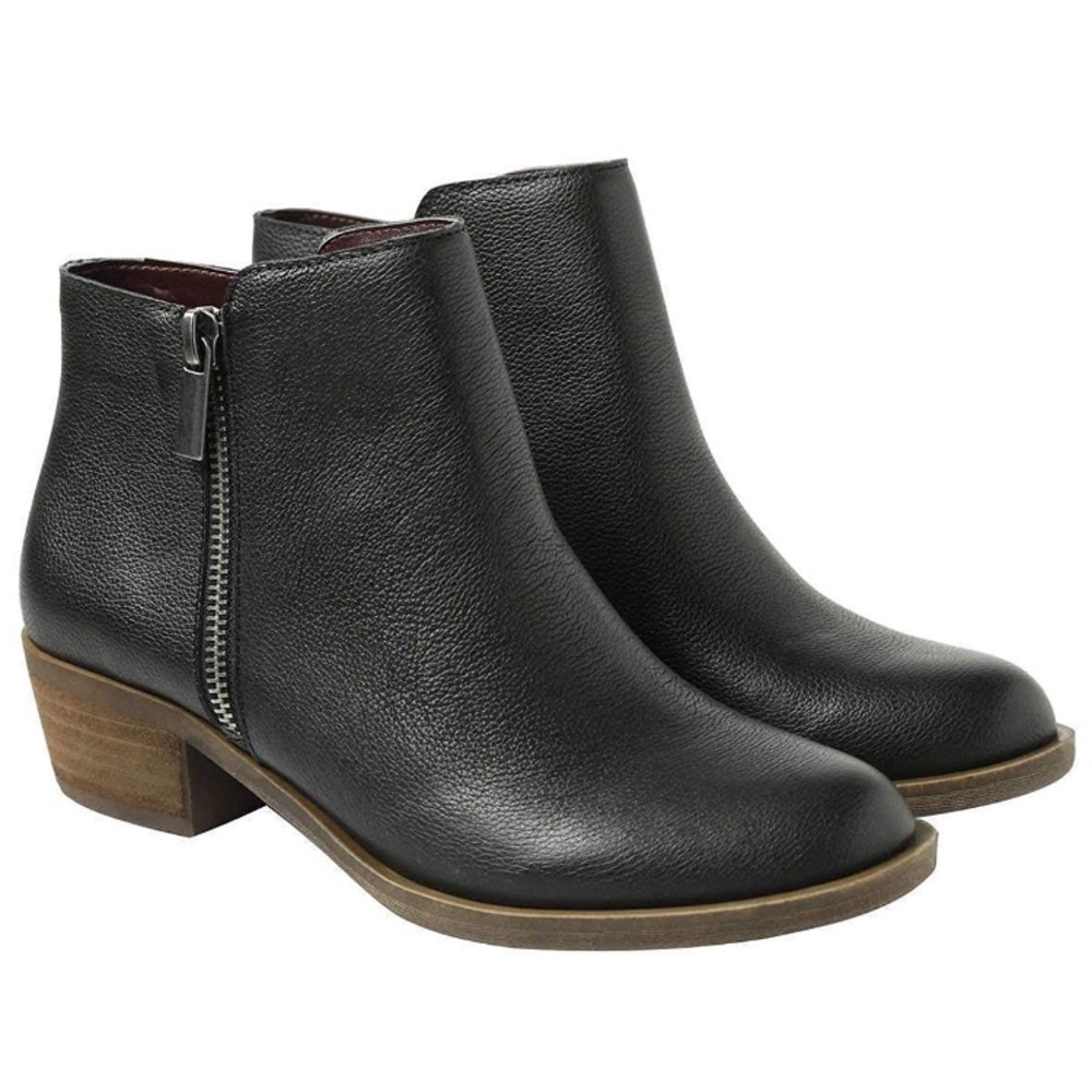 Brand new Kensie black boots